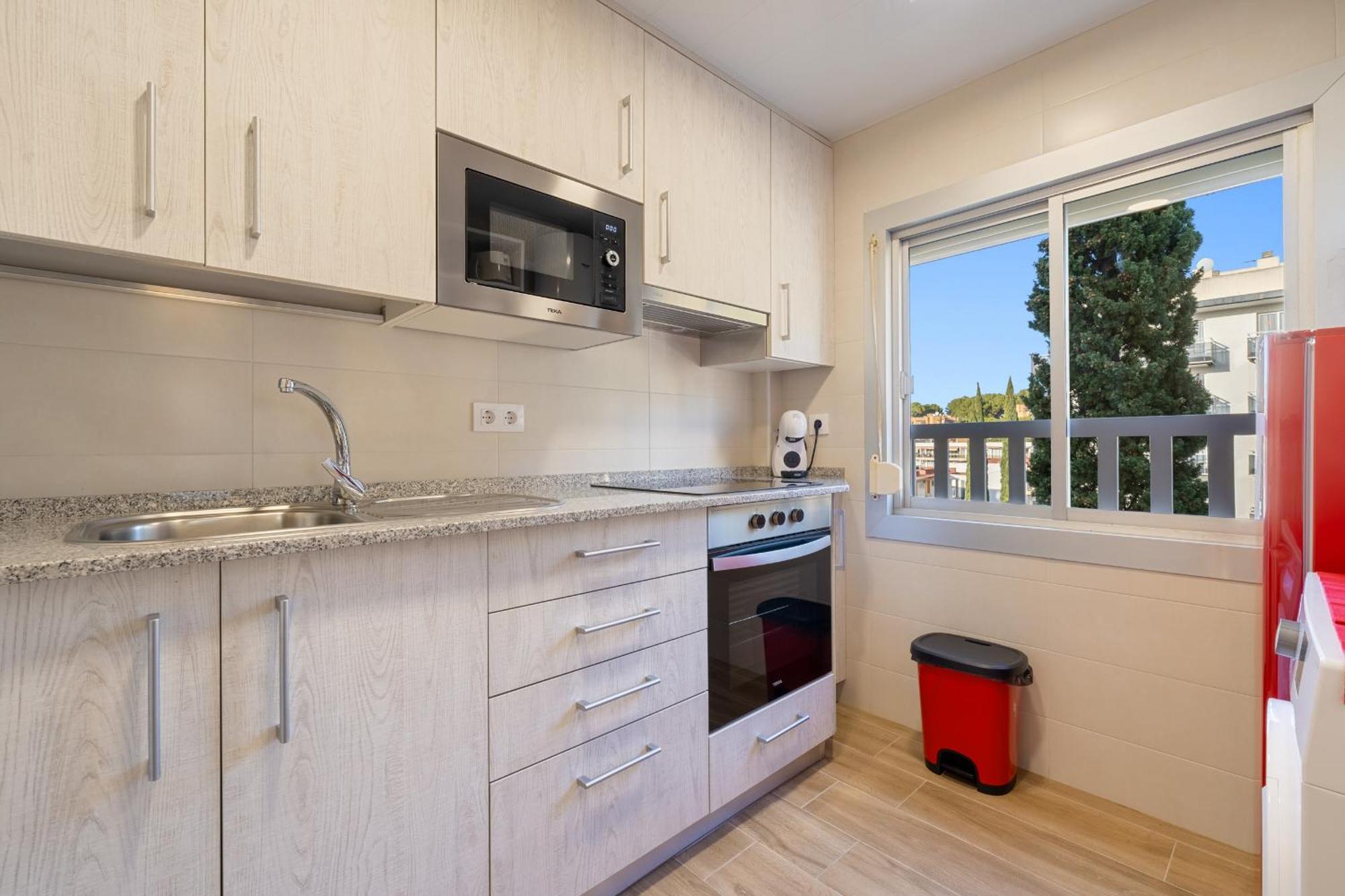 Hauzify I Apartament Van Gogh Salou Bagian luar foto